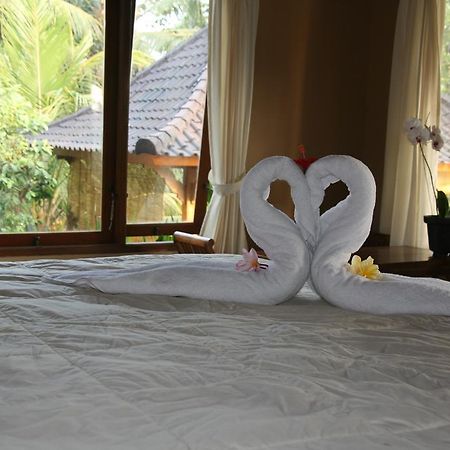 Mesari Hotel Ubud Exterior photo