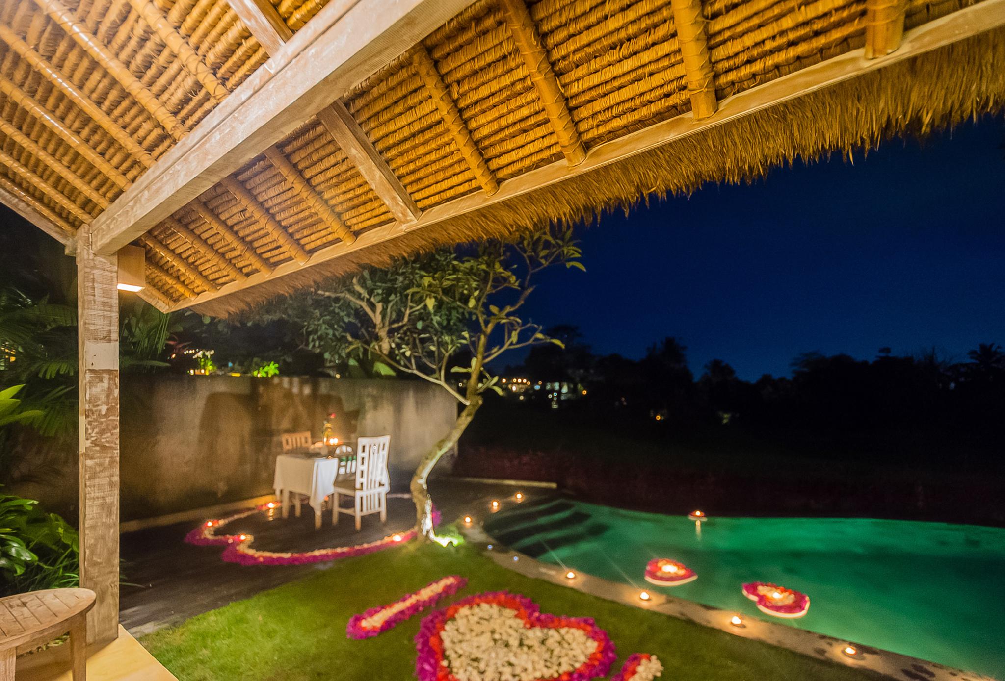 Mesari Hotel Ubud Exterior photo