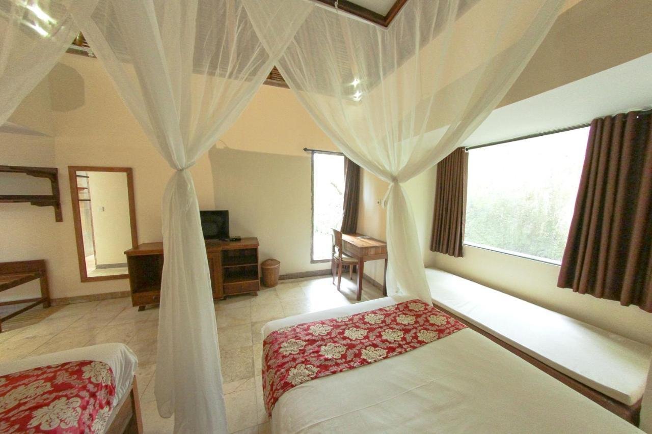 Mesari Hotel Ubud Exterior photo
