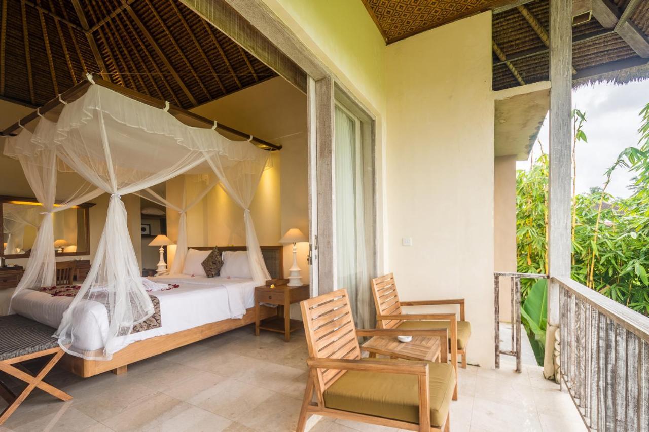 Mesari Hotel Ubud Exterior photo